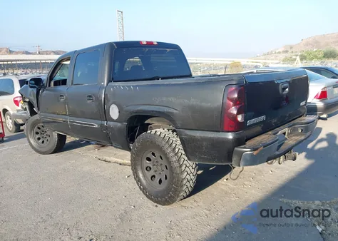 2005 GMC Sierra 1500 Sle z USA, uszkodzony, nr VIN 2GTEC13T151339905